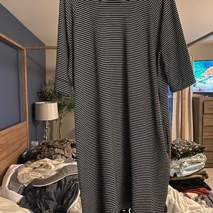 Loose fitting striped dress